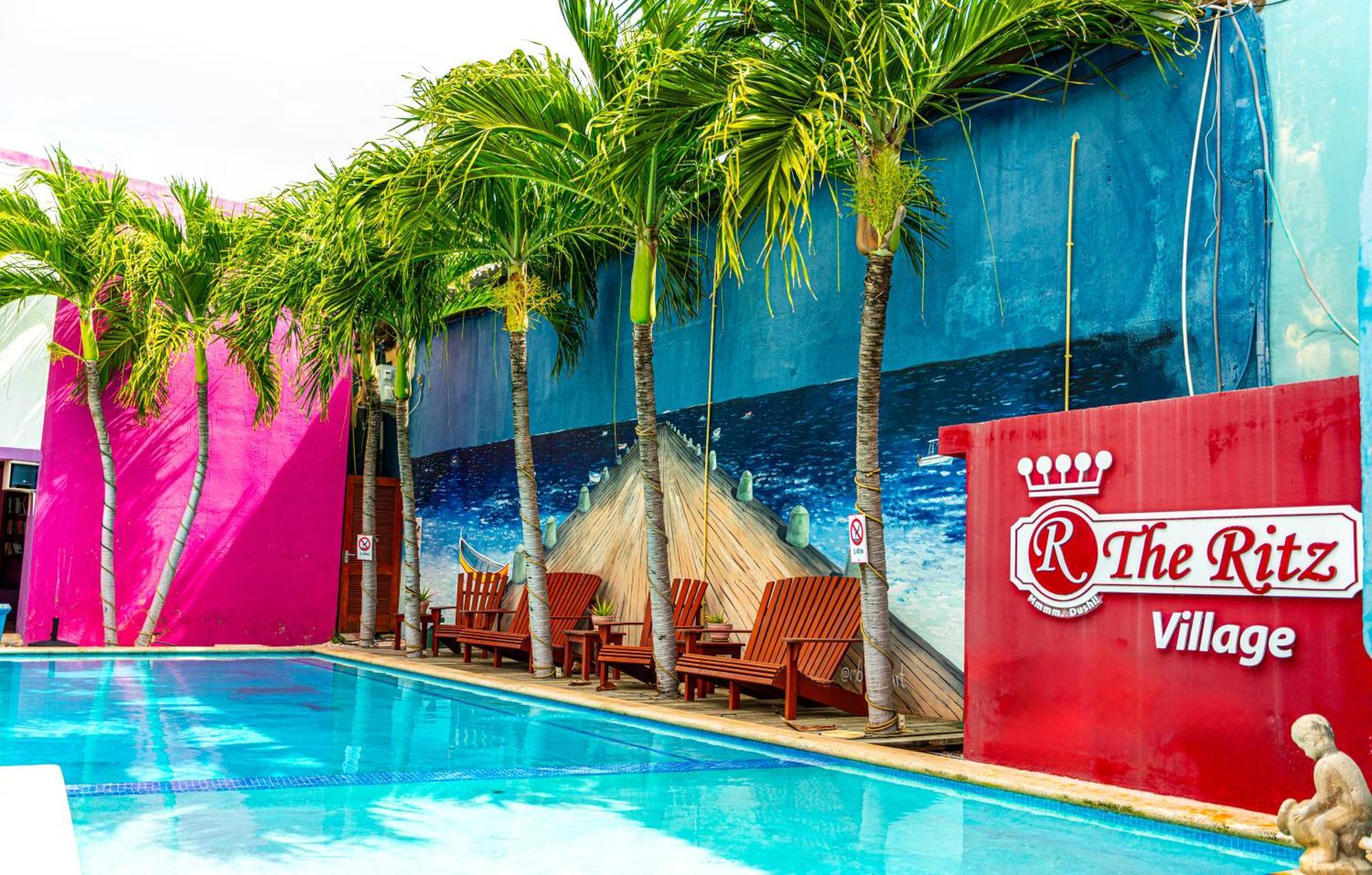 The Ritz Hostel วิลเลมสตัด ภายนอก รูปภาพ