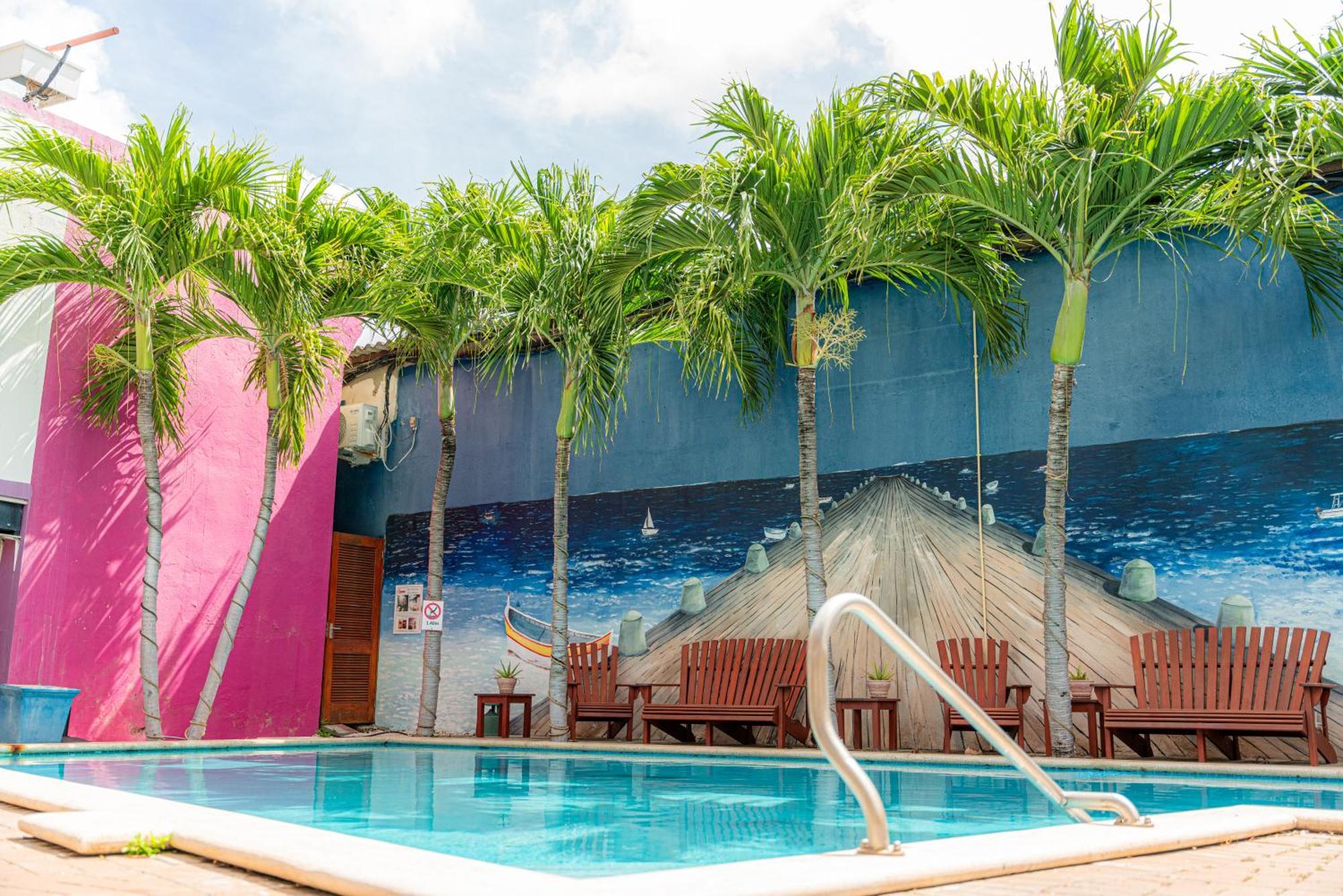 The Ritz Hostel วิลเลมสตัด ภายนอก รูปภาพ